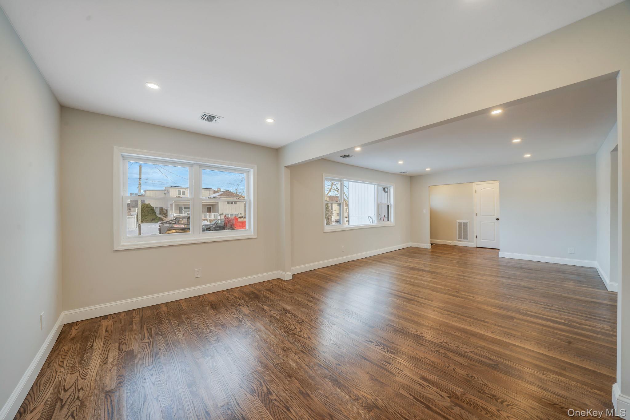 #8 photo, 233 Harrison Avenue, Island Park , NY 11558