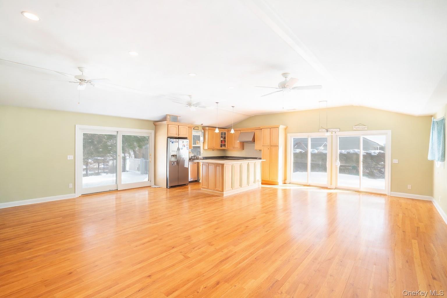 #13 photo, 1545 E Gillette Drive, Саффолк ‖ East Marion , NY 11939