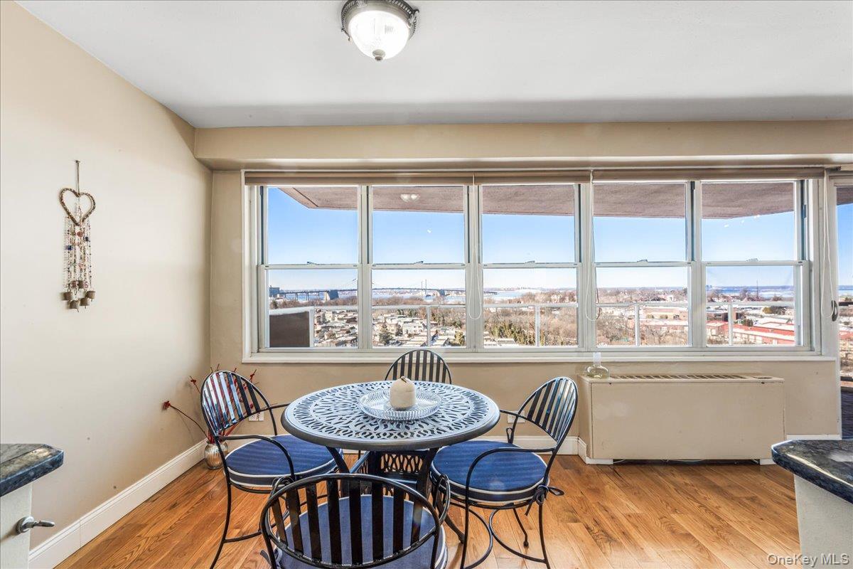 #11 photo, 17-85 215th Street, কুইন্‌স Bayside , NY 11360