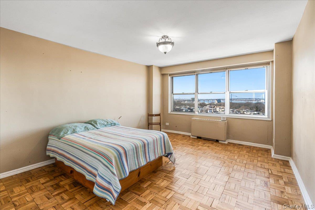 #17 photo, 17-85 215th Street, কুইন্‌স Bayside , NY 11360