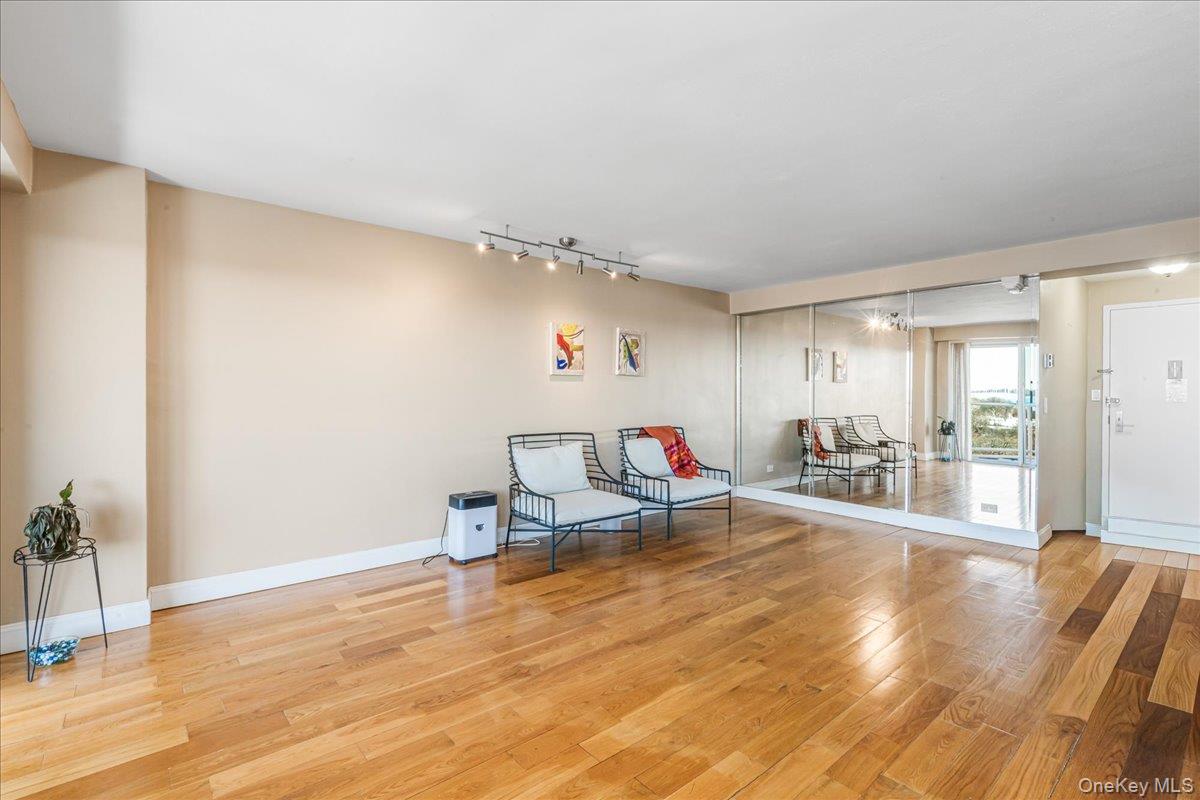 #9 photo, 17-85 215th Street, কুইন্‌স Bayside , NY 11360