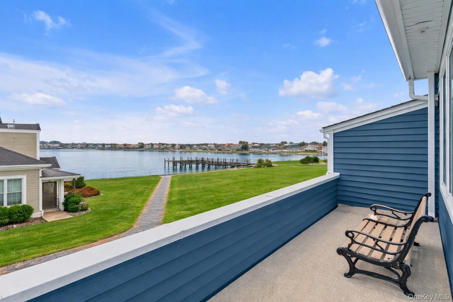 #18 photo, 100 Baker Court, Island Park , NY 11558