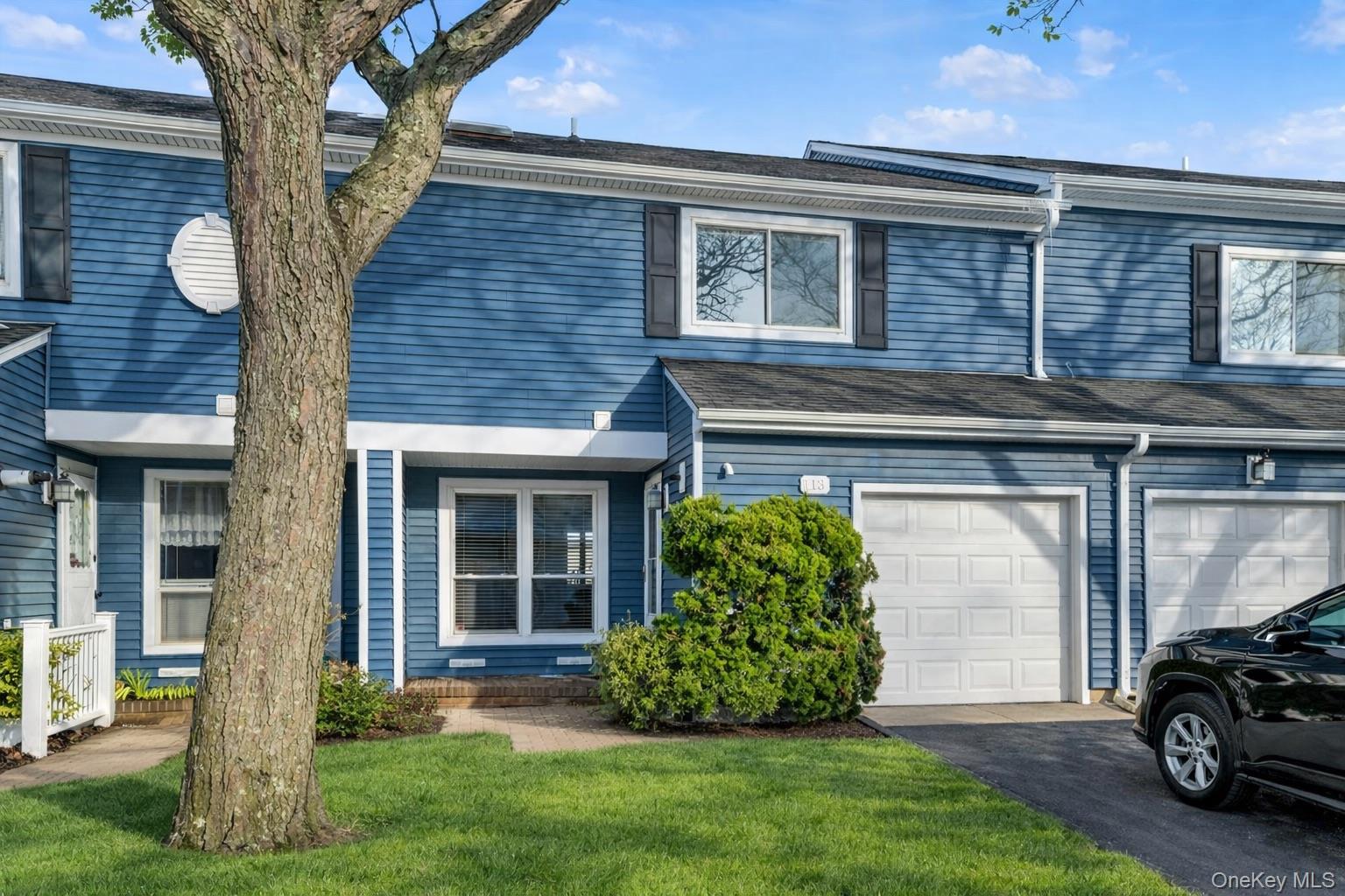 #20 photo, 100 Baker Court, Island Park , NY 11558