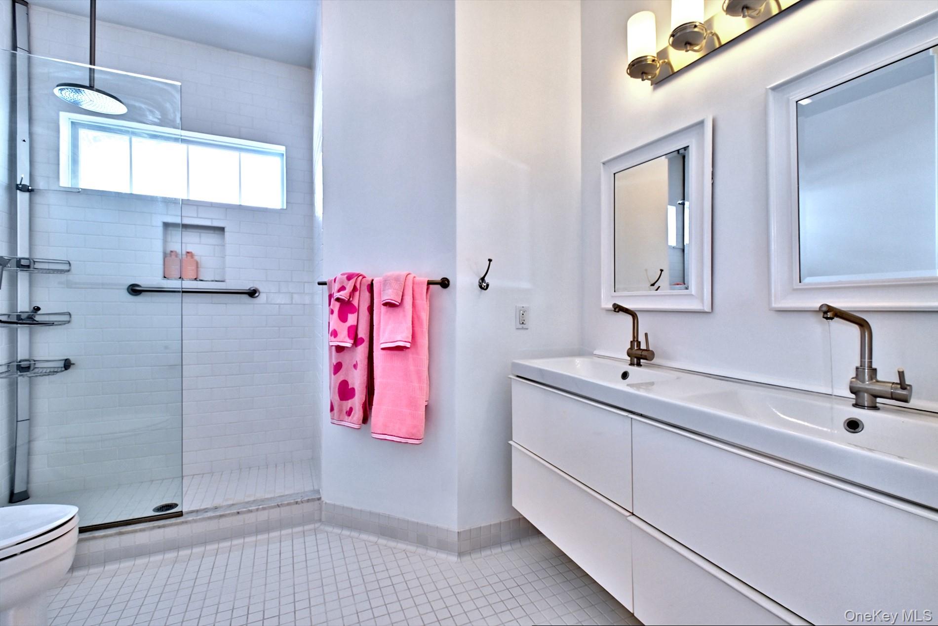 #19 photo, 530 Leisure Drive, Ridge , NY 11961