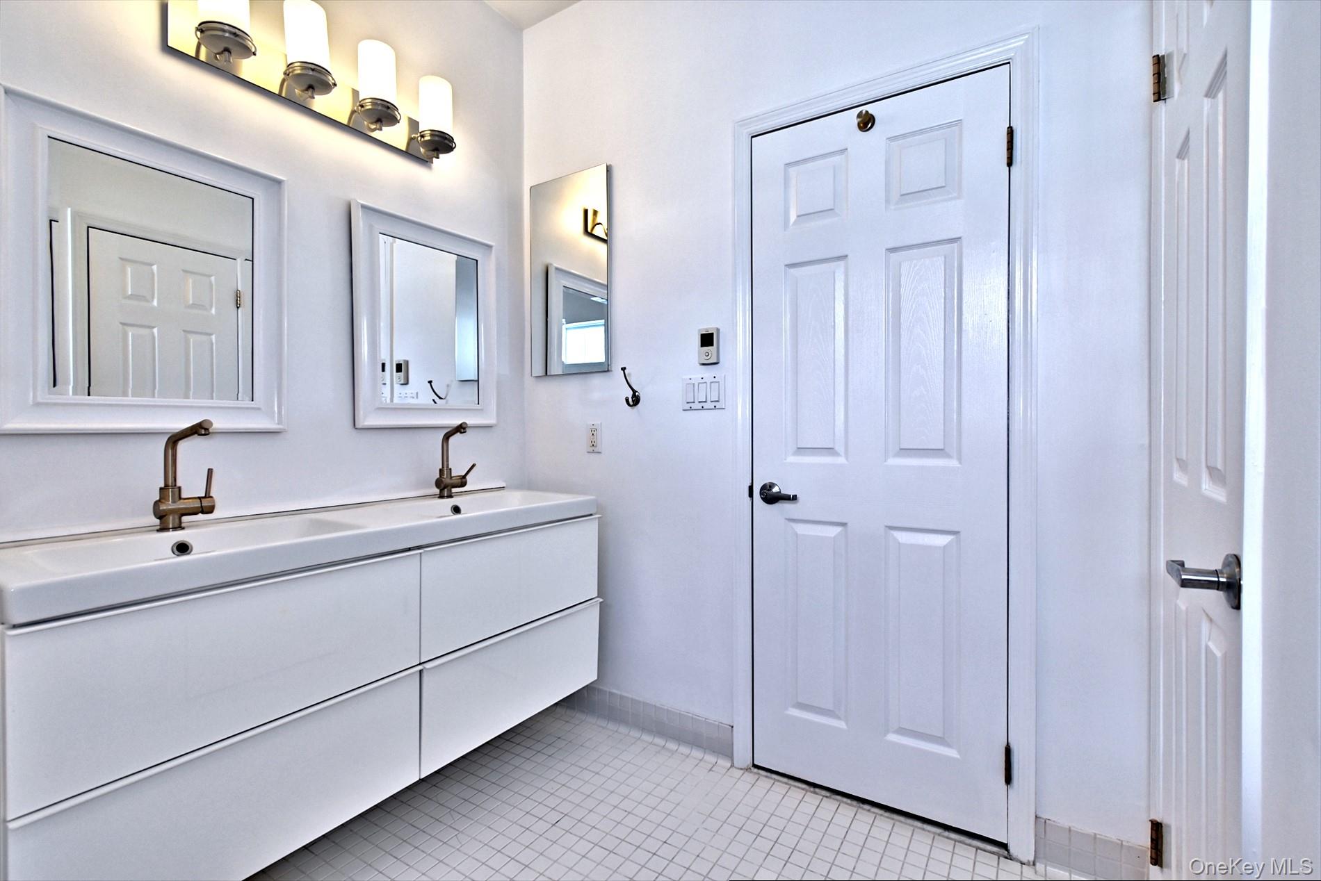 #20 photo, 530 Leisure Drive, Ridge , NY 11961