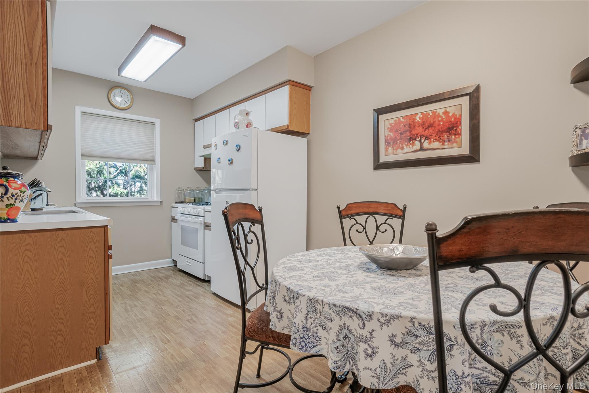 #10 photo, 2551 Jerusalem Avenue, North Bellmore , NY 11710