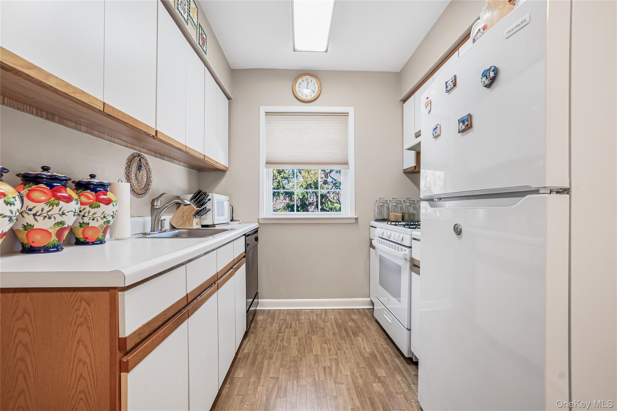 #7 photo, 2551 Jerusalem Avenue, North Bellmore , NY 11710