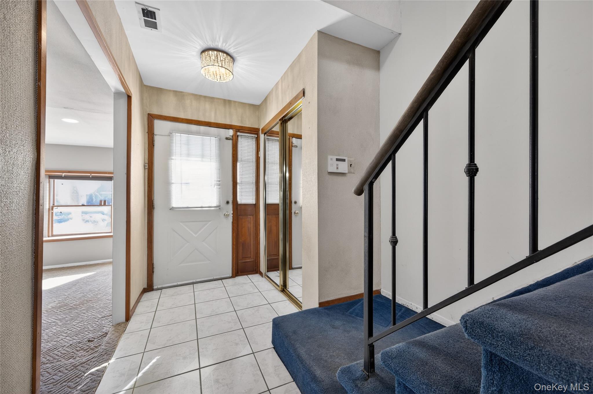 #2 photo, 61 Estate Court, Woodbury , NY 11797