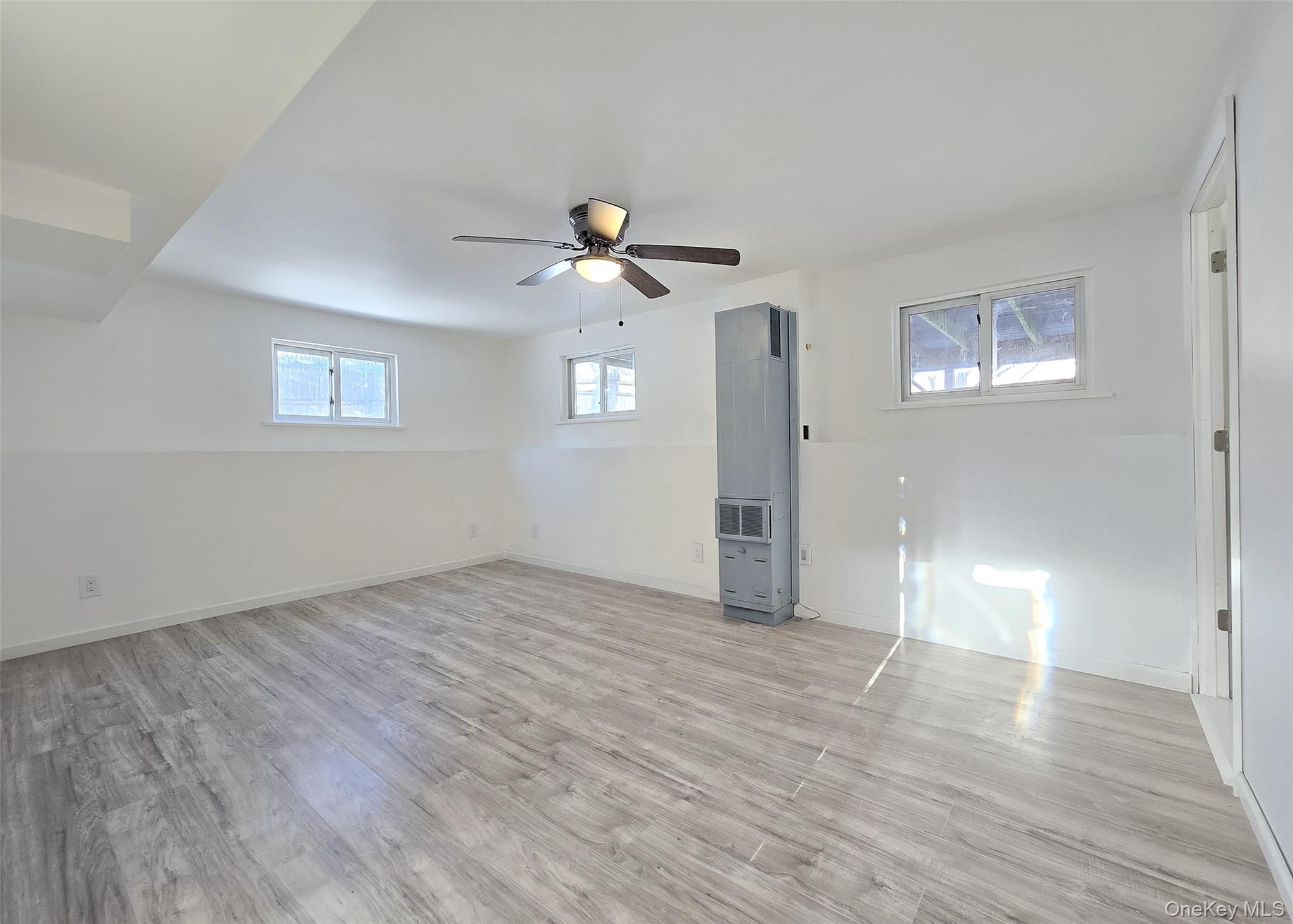 #17 photo, 19 University Drive, 롱 아일랜드 Ronkonkoma , NY 11779