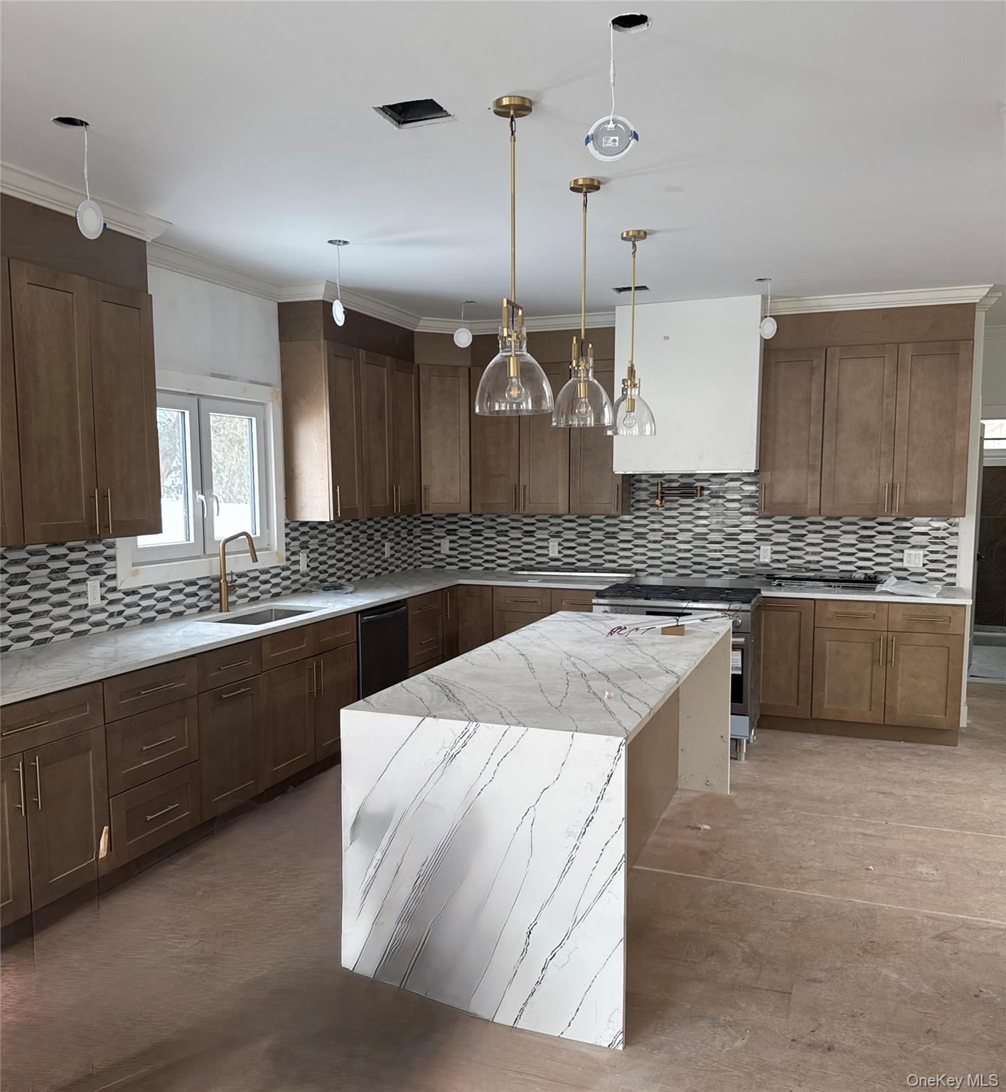 #3 photo, 53 Blackbird Lane, Levittown , NY 11756