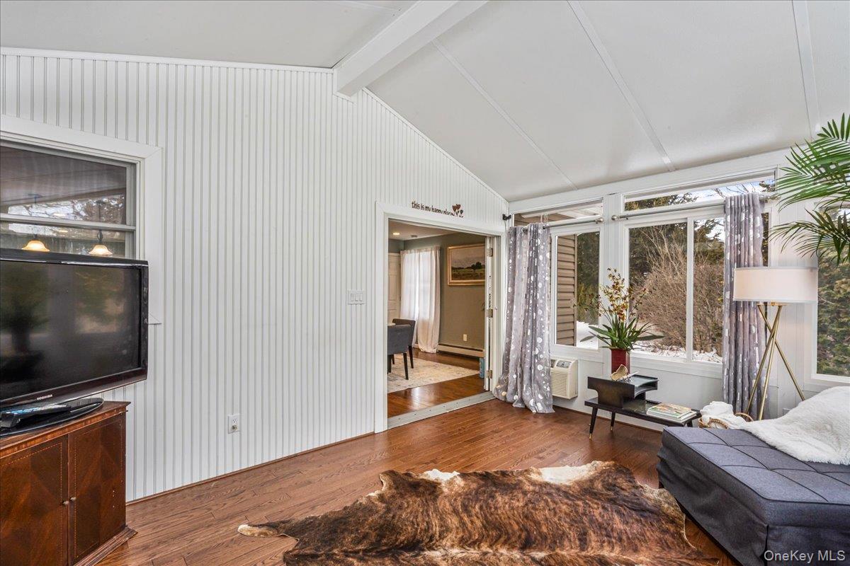 #13 photo, 18 Robert Drive, Саффолк ‖ Huntington , NY 11743