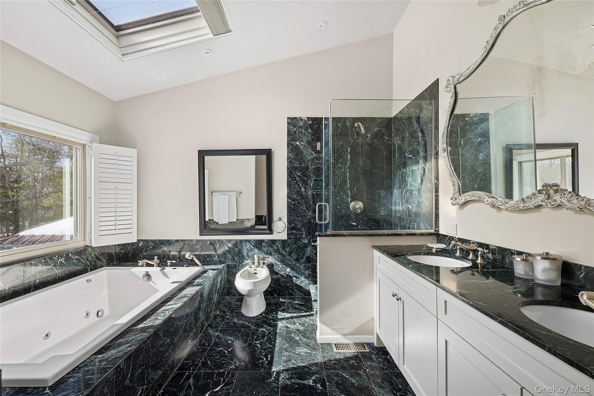 #20 photo, 11 Sandown Court, Wainscott , NY 11975