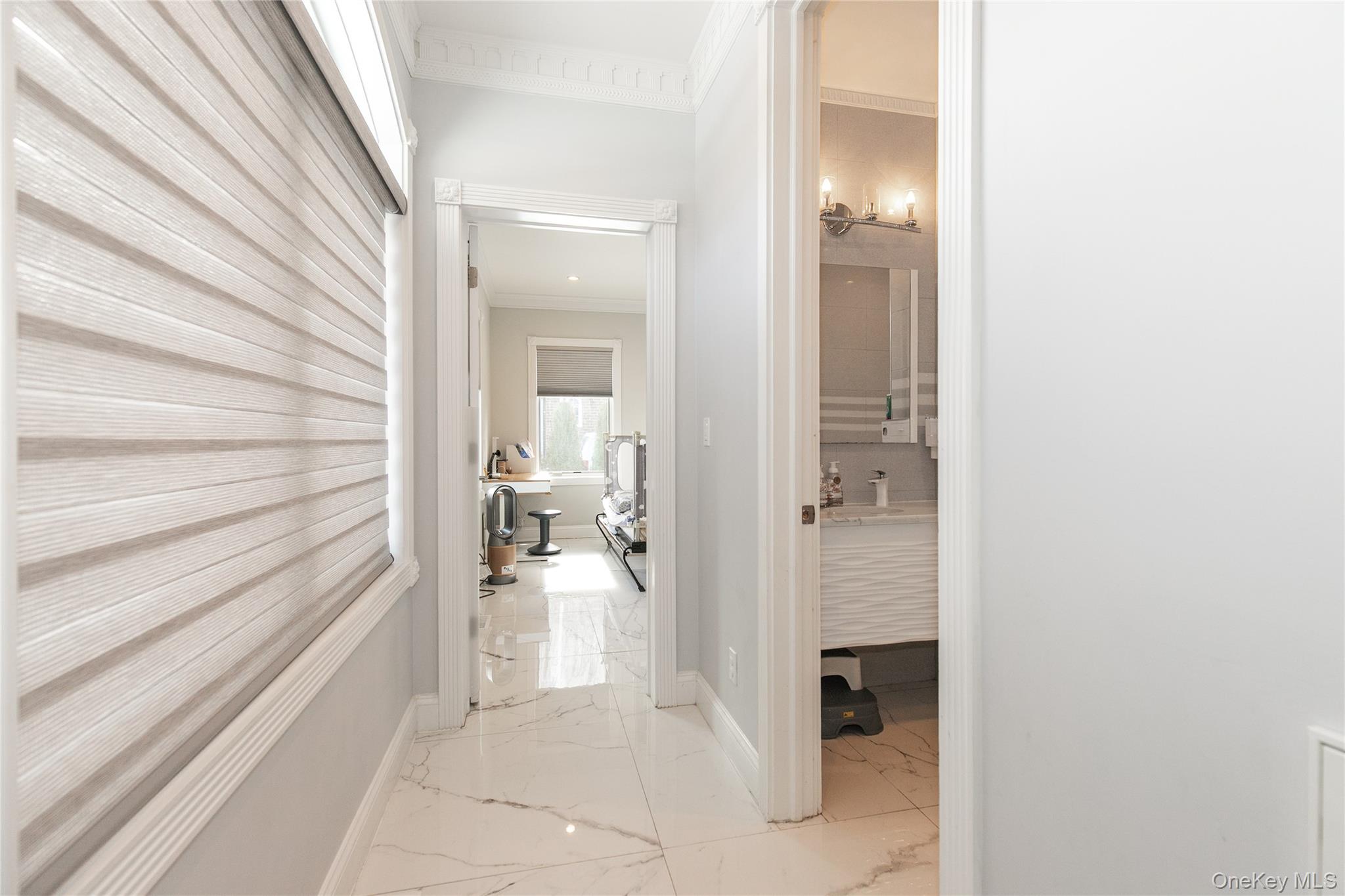 #12 photo, 66 Essex Road, Great Neck , NY 11023