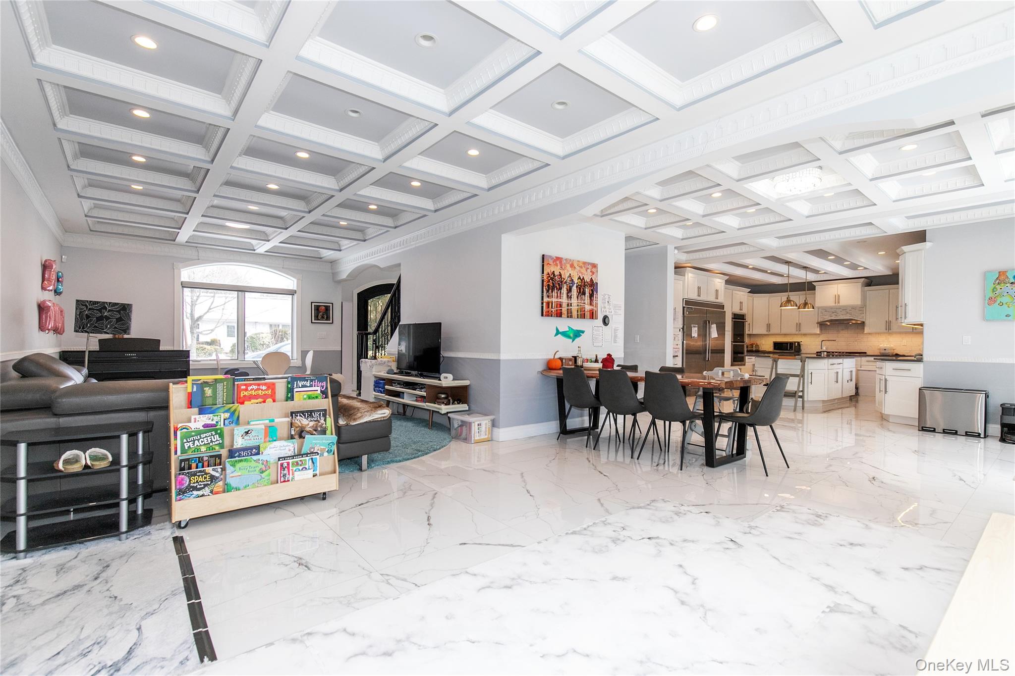 #17 photo, 66 Essex Road, Great Neck , NY 11023