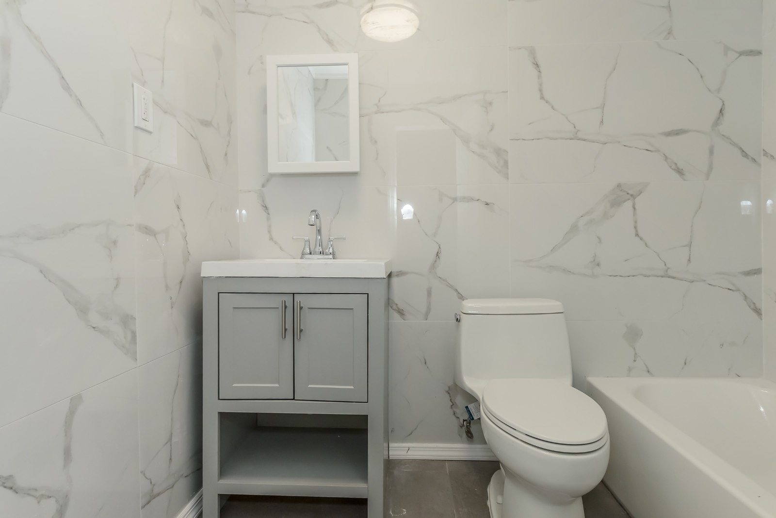 #17 photo, 84-124 Austin St, 皇后区 秋园 Kew Gardens , NY 11415