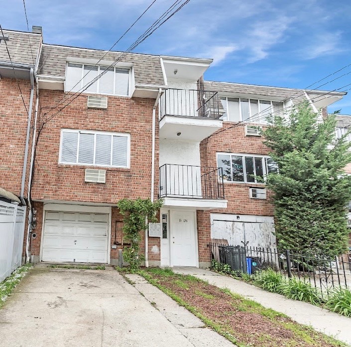 #41 photo, 84-124 Austin St, কুইন্‌স Kew Gardens , NY 11415