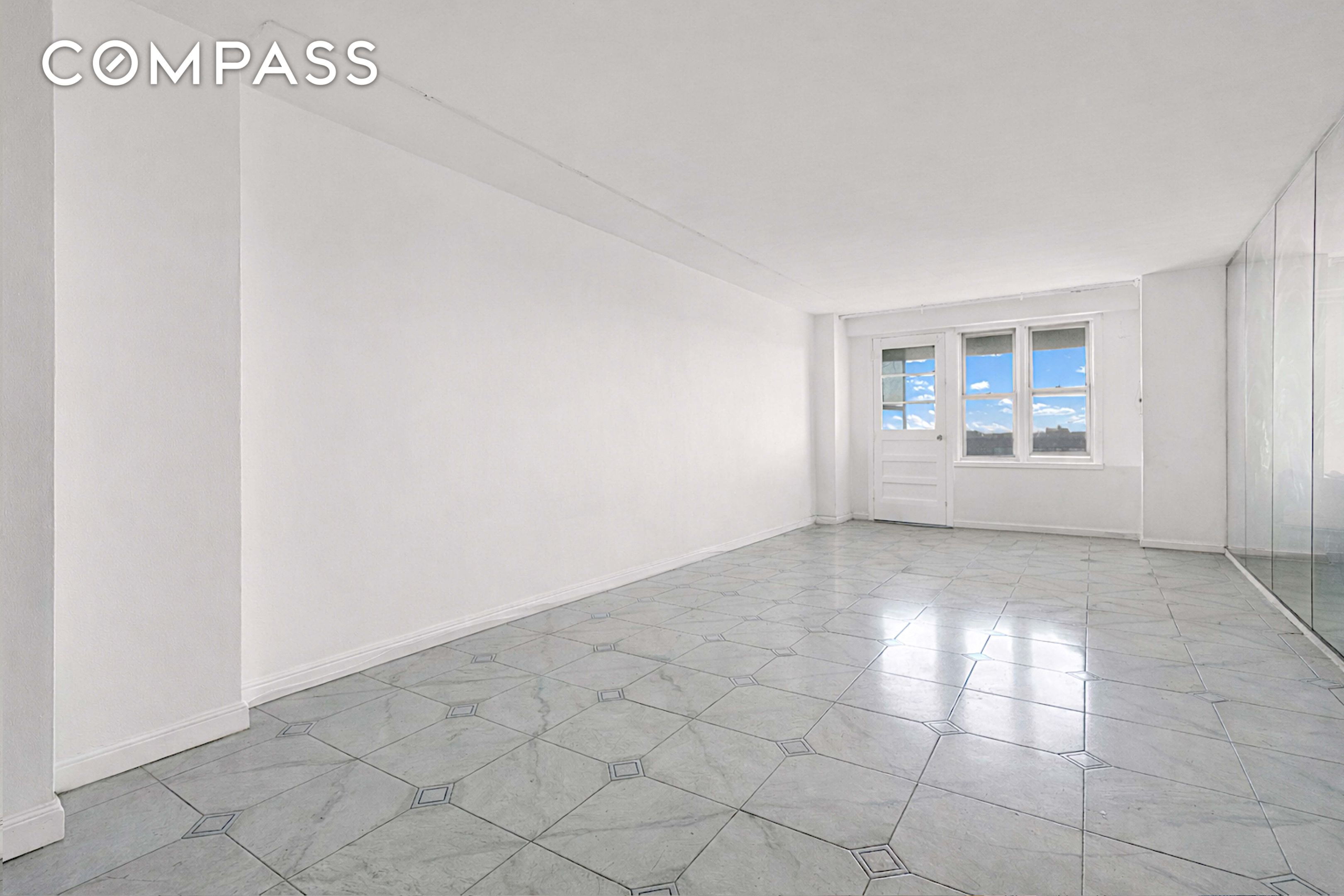 #5 photo, 370 Ocean Parkway, Бруклин ‖ Kensington , NY 11218