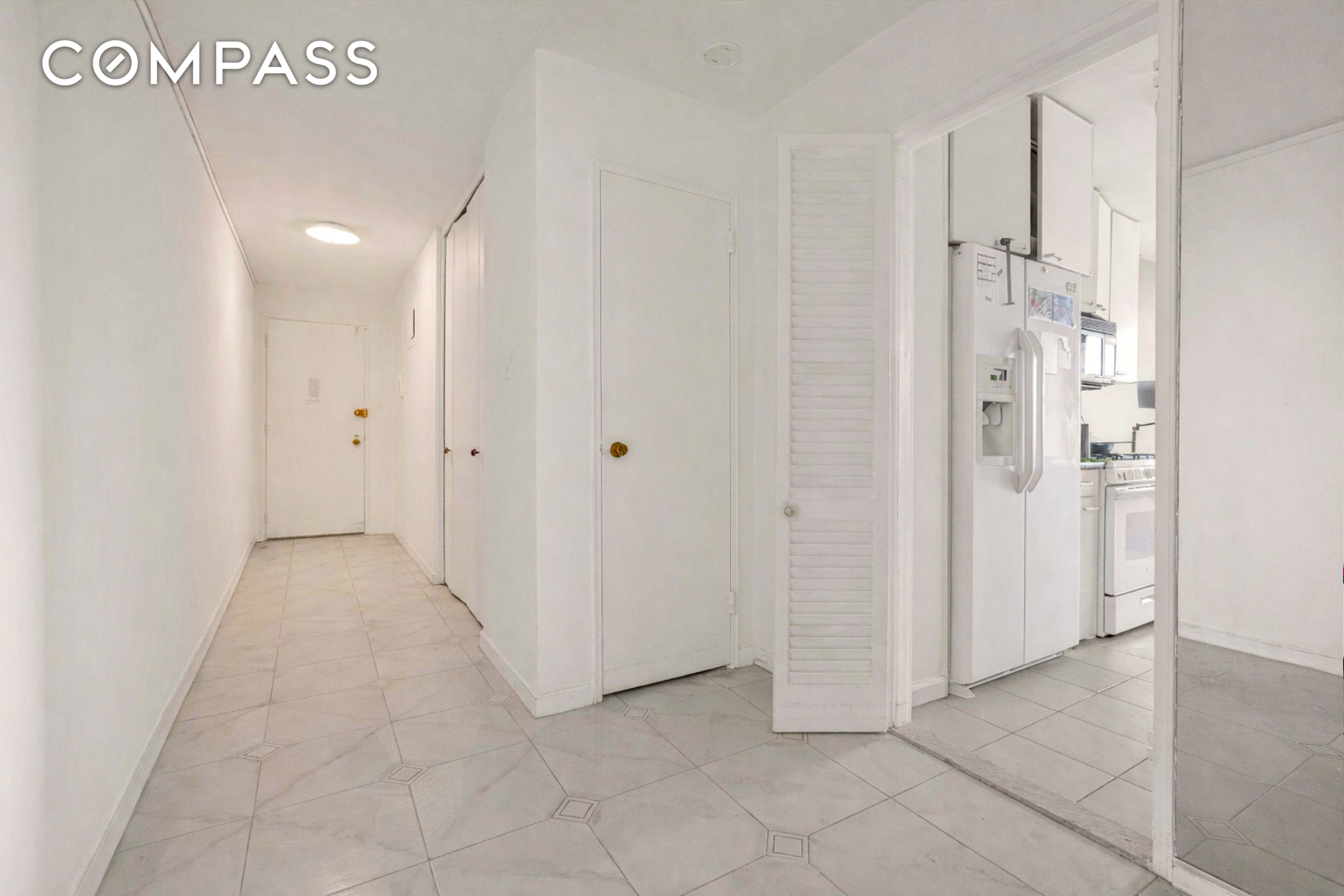 #7 photo, 370 Ocean Parkway, Бруклин ‖ Kensington , NY 11218