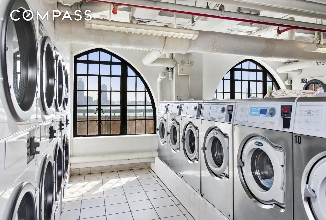 #11 photo, 5 Tudor City Place, Murray Hill , NY 10017