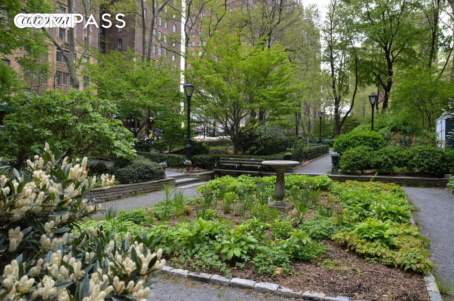 #15 photo, 5 Tudor City Place, Murray Hill , NY 10017