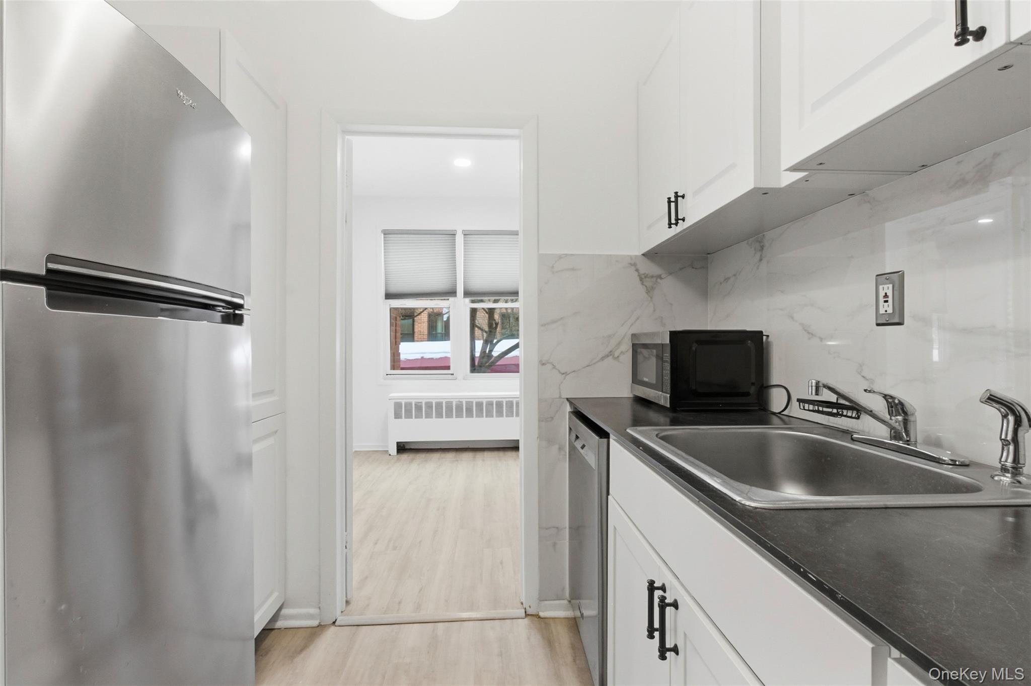 #13 photo, 1015 Old Post Road, Mamaroneck , NY 10543