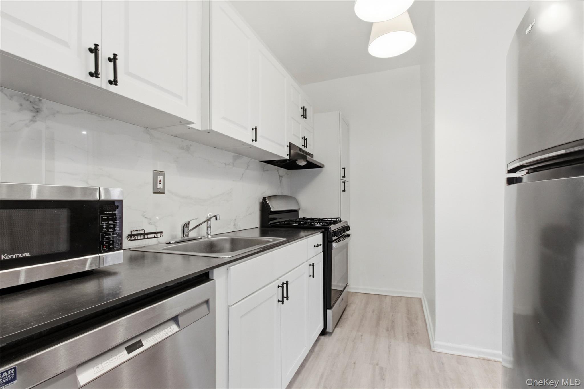 #15 photo, 1015 Old Post Road, Mamaroneck , NY 10543