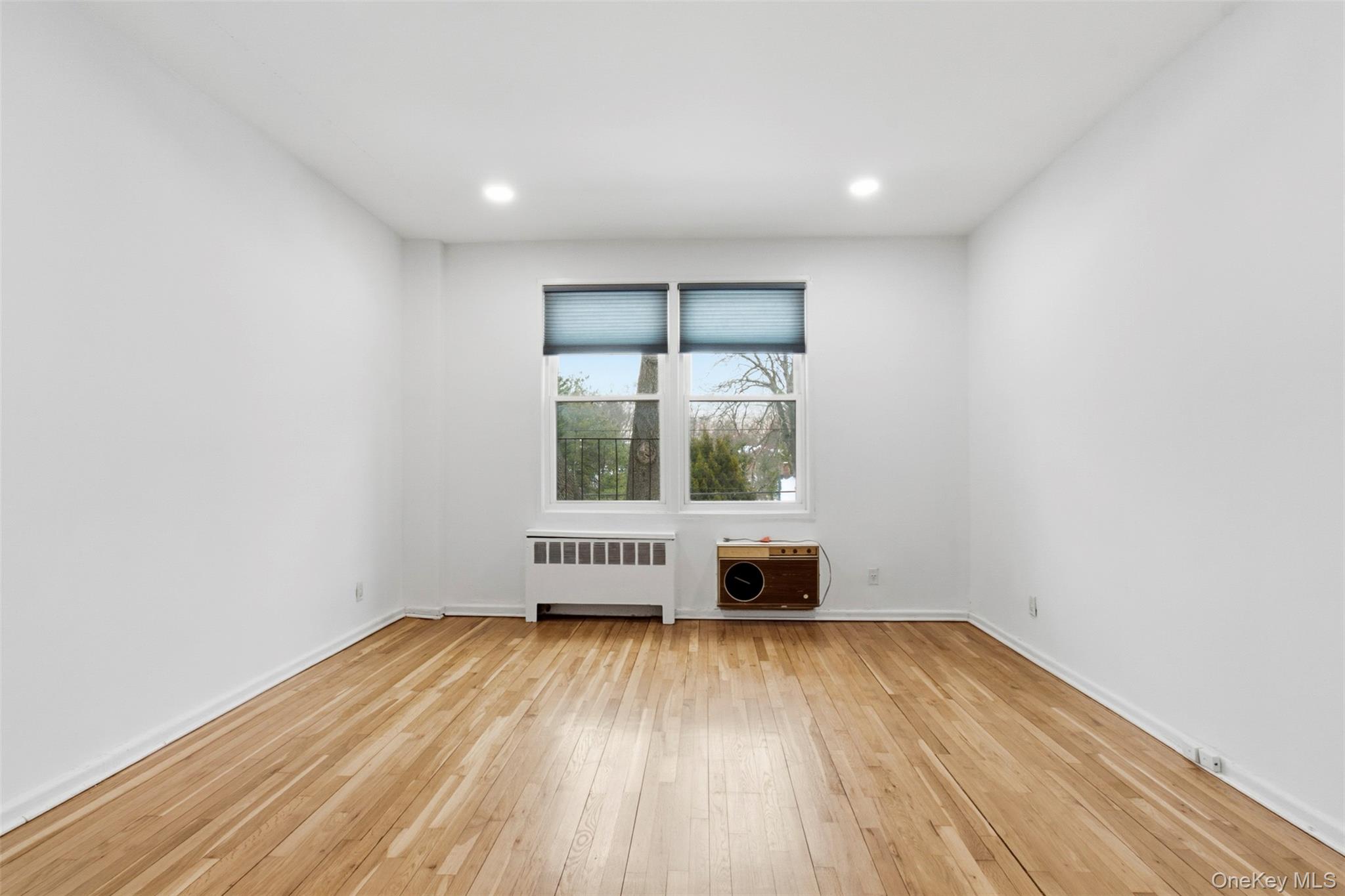 #18 photo, 1015 Old Post Road, Mamaroneck , NY 10543