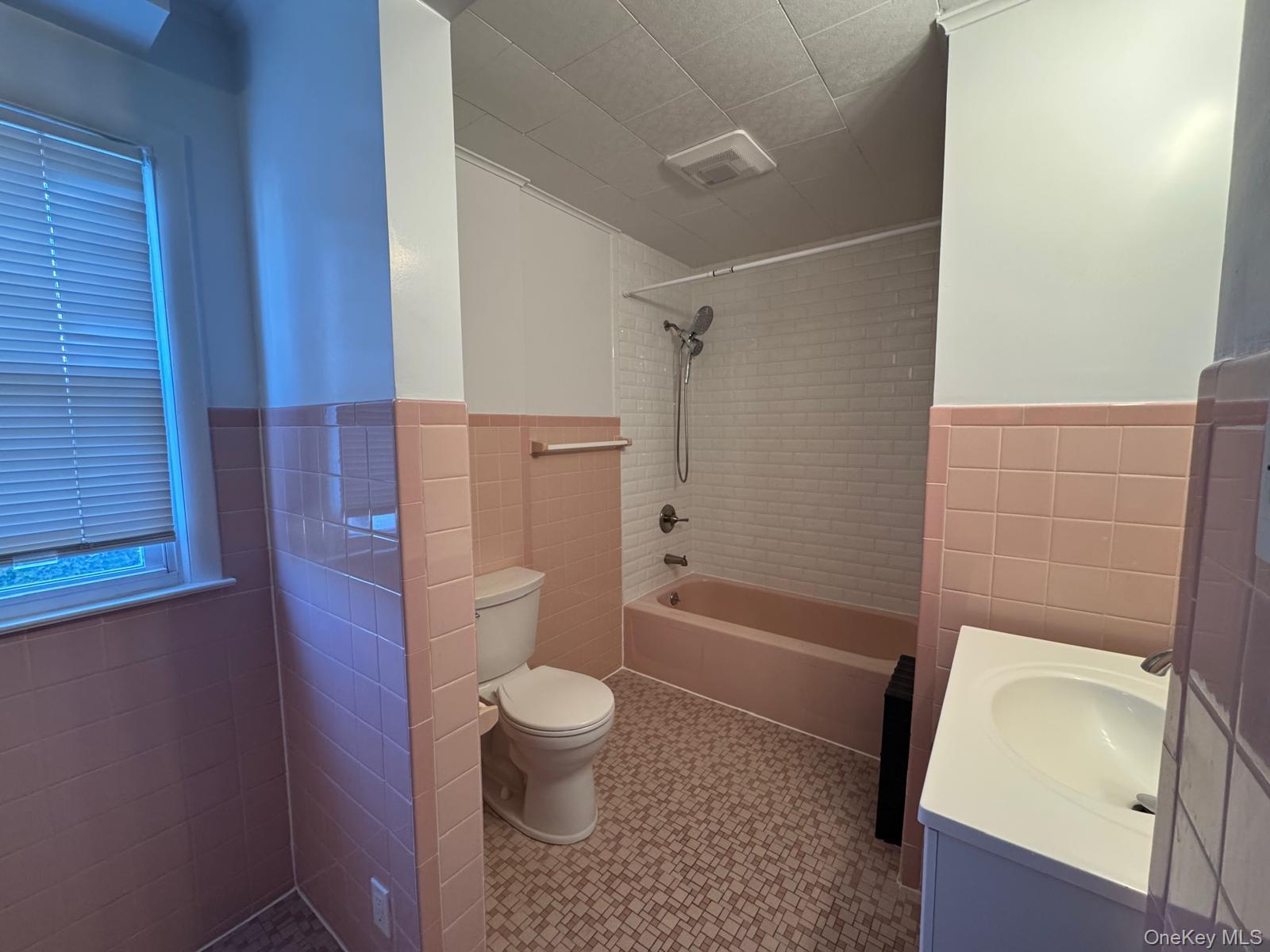 #4 photo, 169 Lockwood Avenue, Yonkers , NY 10701