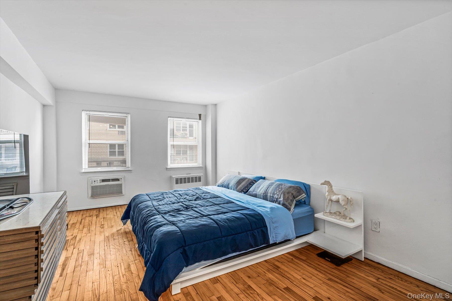 #16 photo, 600 Shore Road, Long Beach , NY 11561