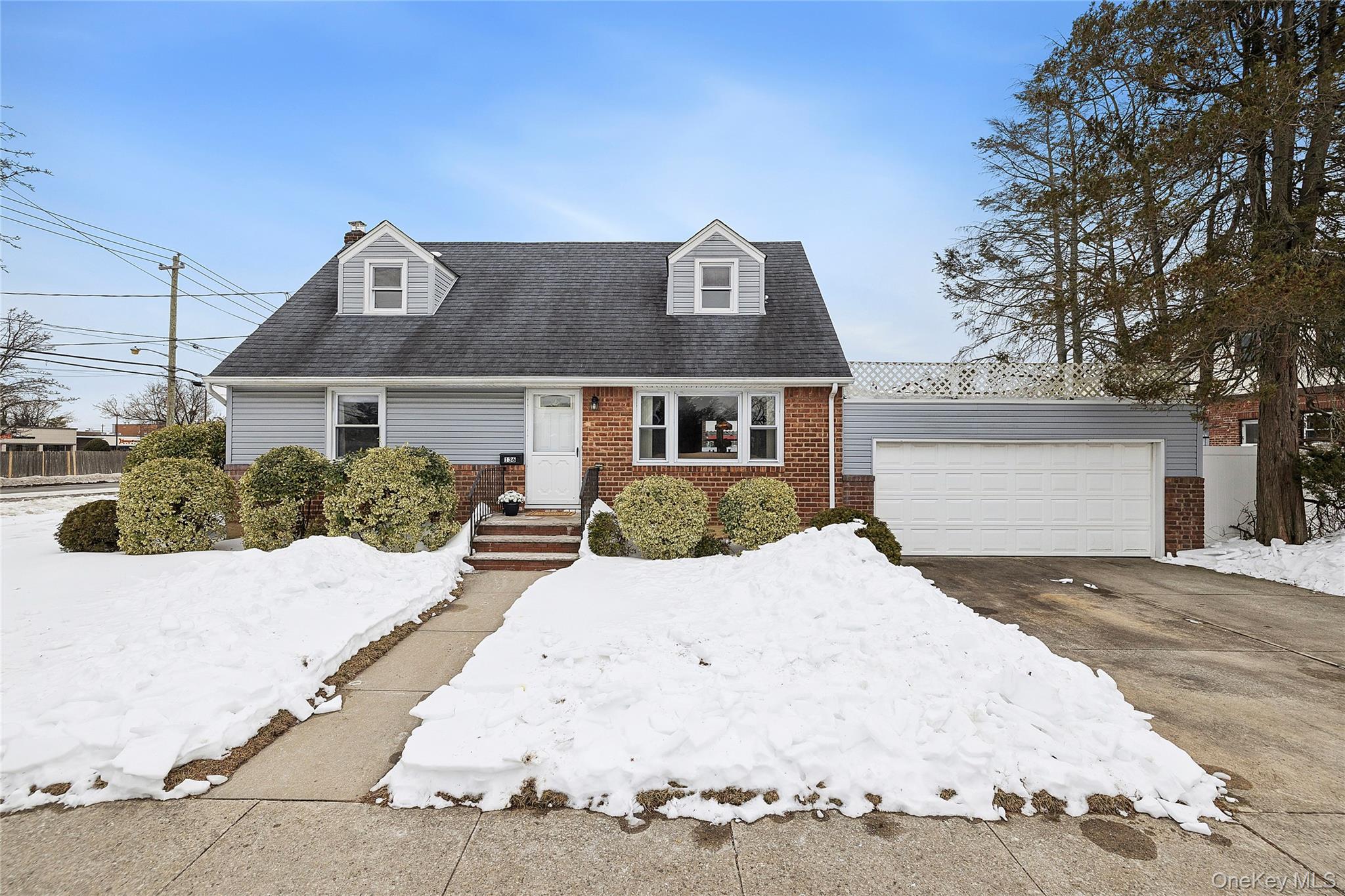 #1 photo, 136 3rd Street, New Hyde Park , NY 11040