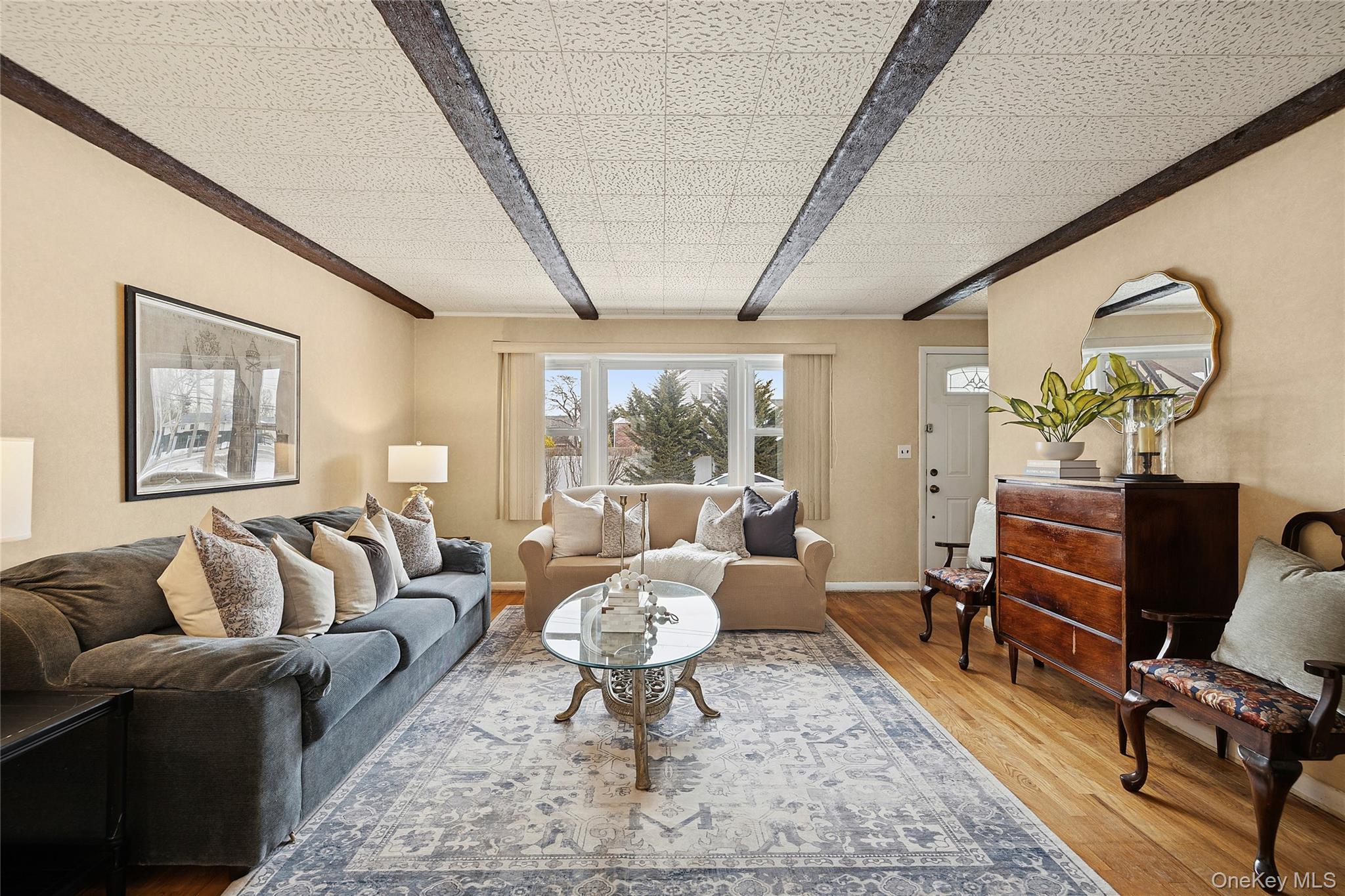 #3 photo, 136 3rd Street, New Hyde Park , NY 11040