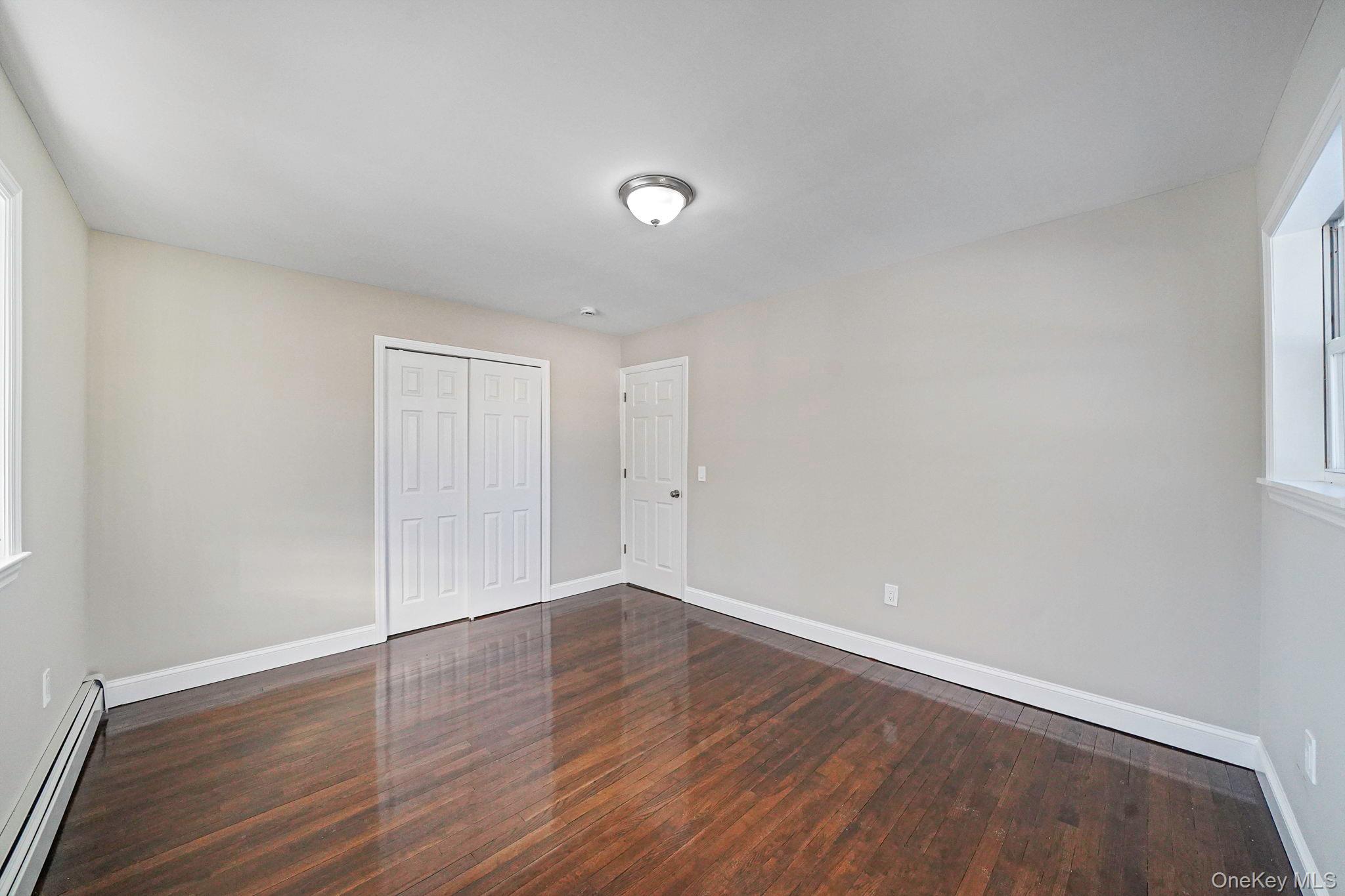 #11 photo, 182 W 17th Street, 东长岛 鹿园 Deer Park , NY 11729