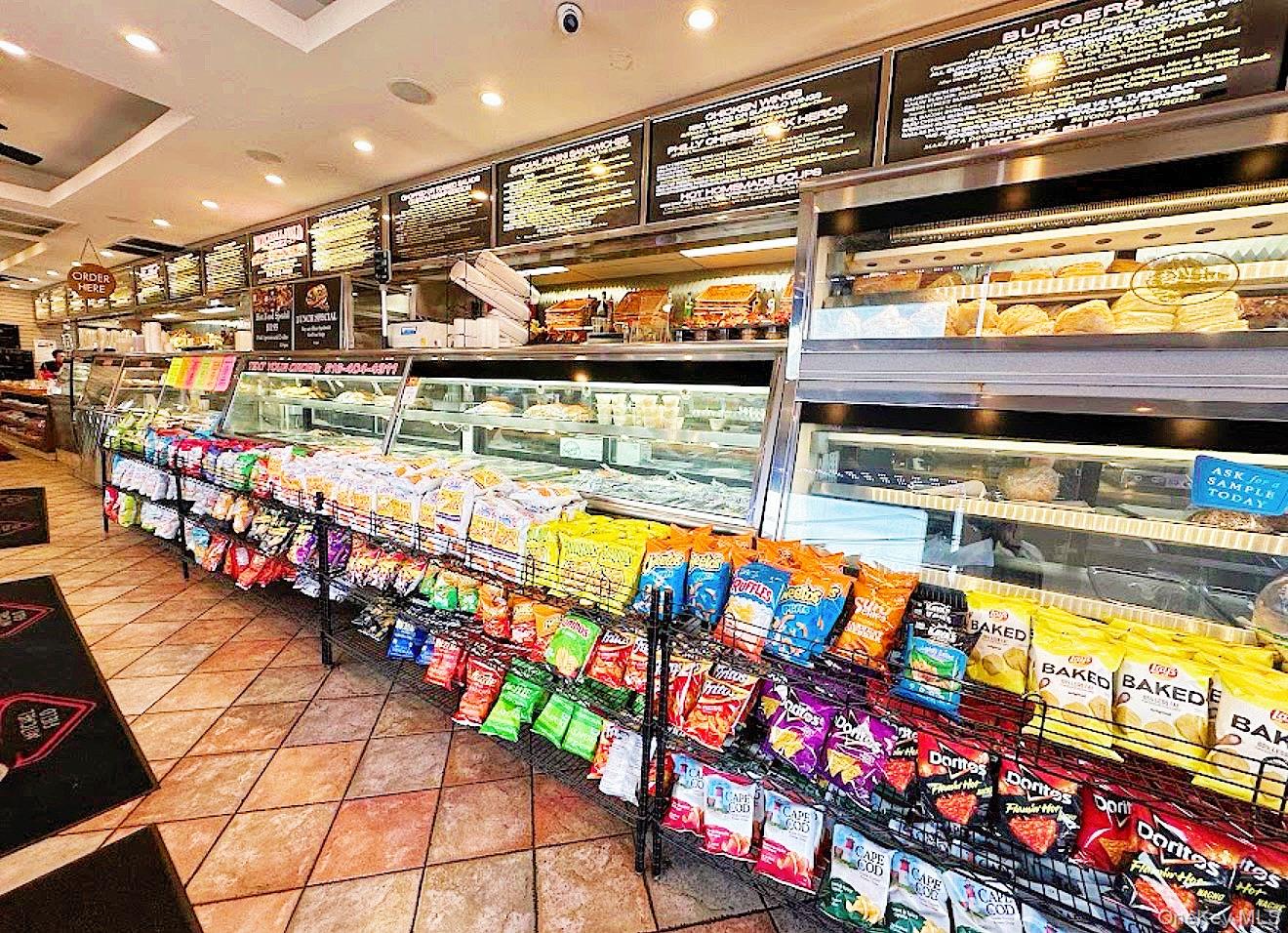 #8 photo, 621 Chestnut Street, Garden City , NY 11530