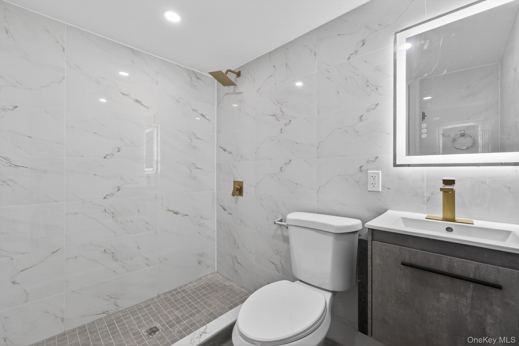 #13 photo, 9911 205th Place, Hollis , NY 11423