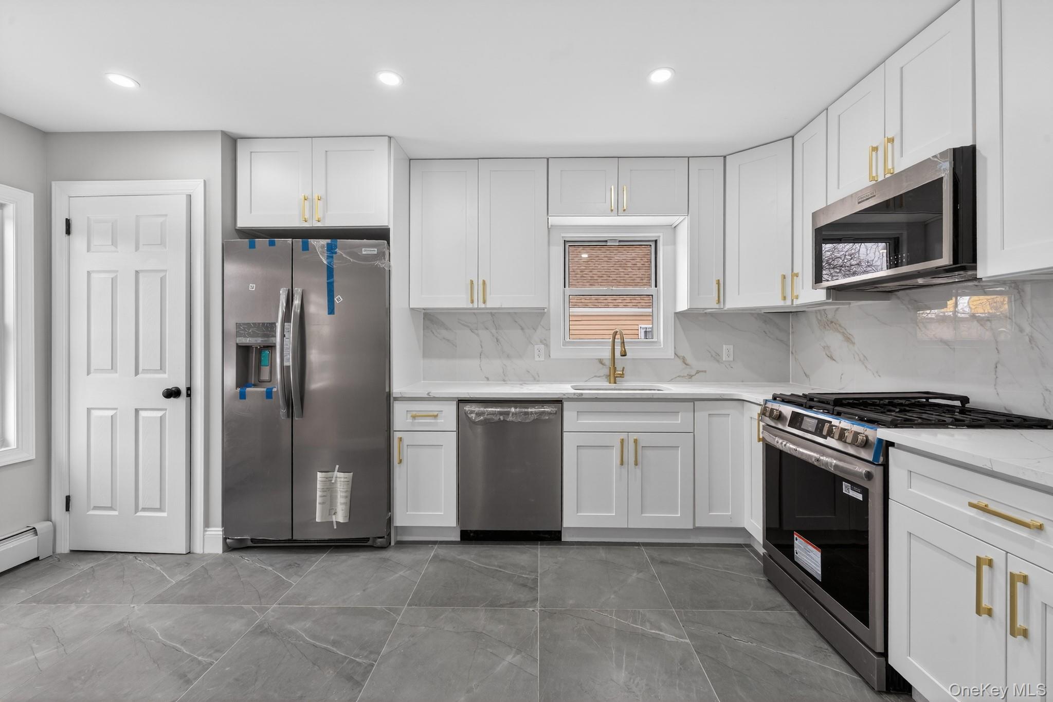 #2 photo, 9911 205th Place, Hollis , NY 11423