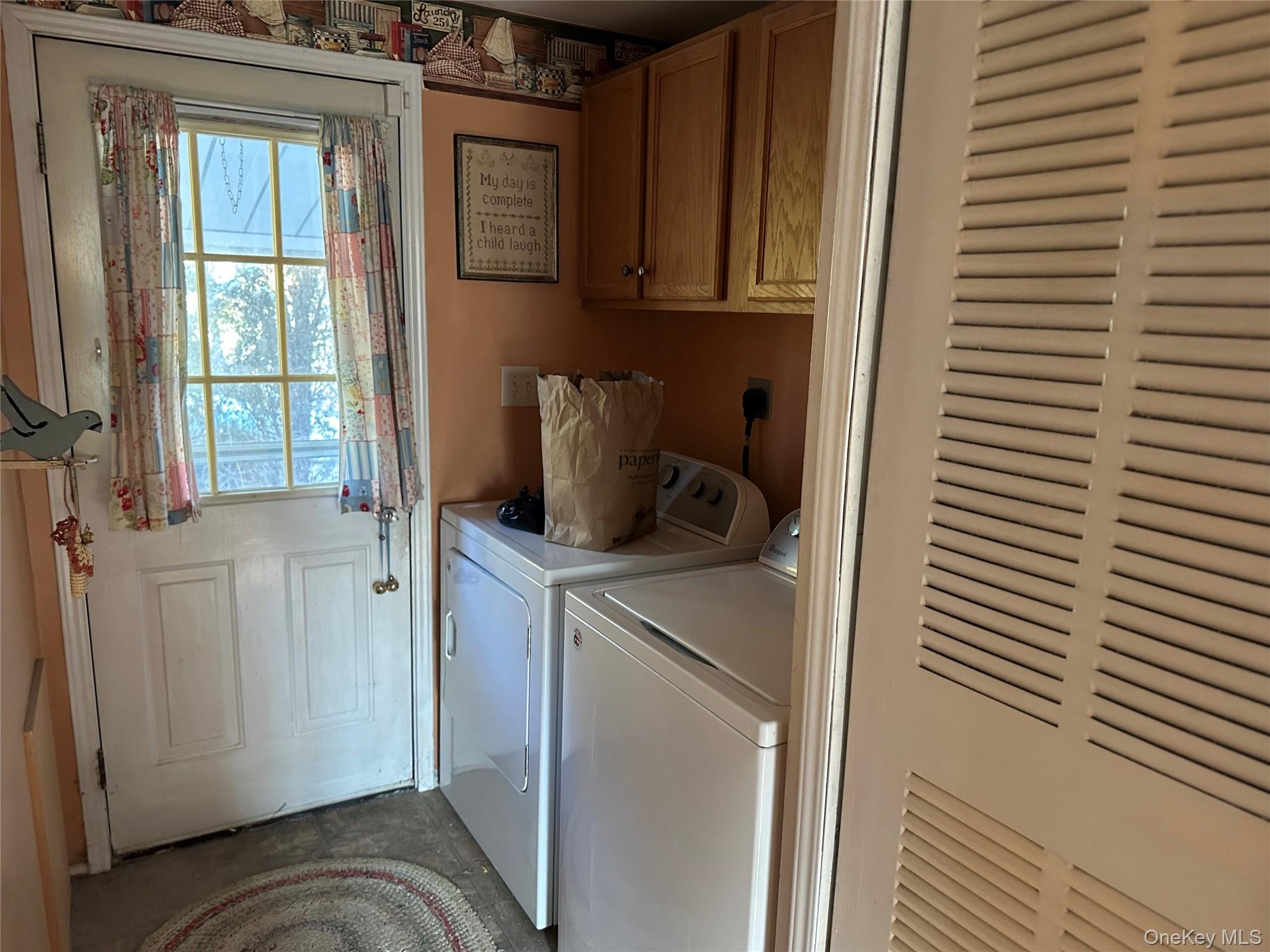 #10 photo, 1661 Old Country Road, Riverhead , NY 11901