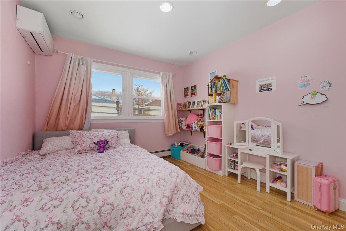 #5 photo, 847 Oliver Avenue, North Woodmere , NY 11581