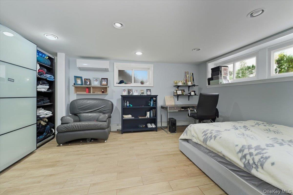 #7 photo, 847 Oliver Avenue, North Woodmere , NY 11581