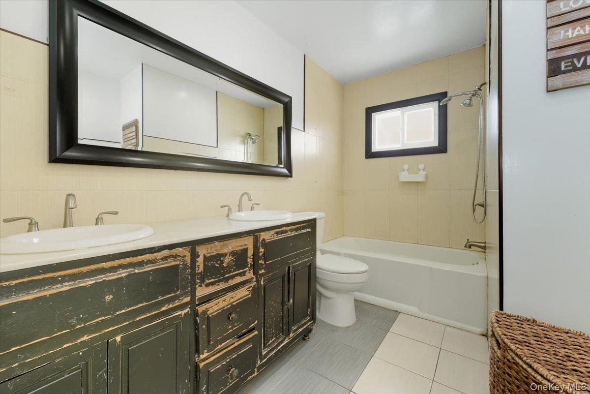 #8 photo, 847 Oliver Avenue, North Woodmere , NY 11581