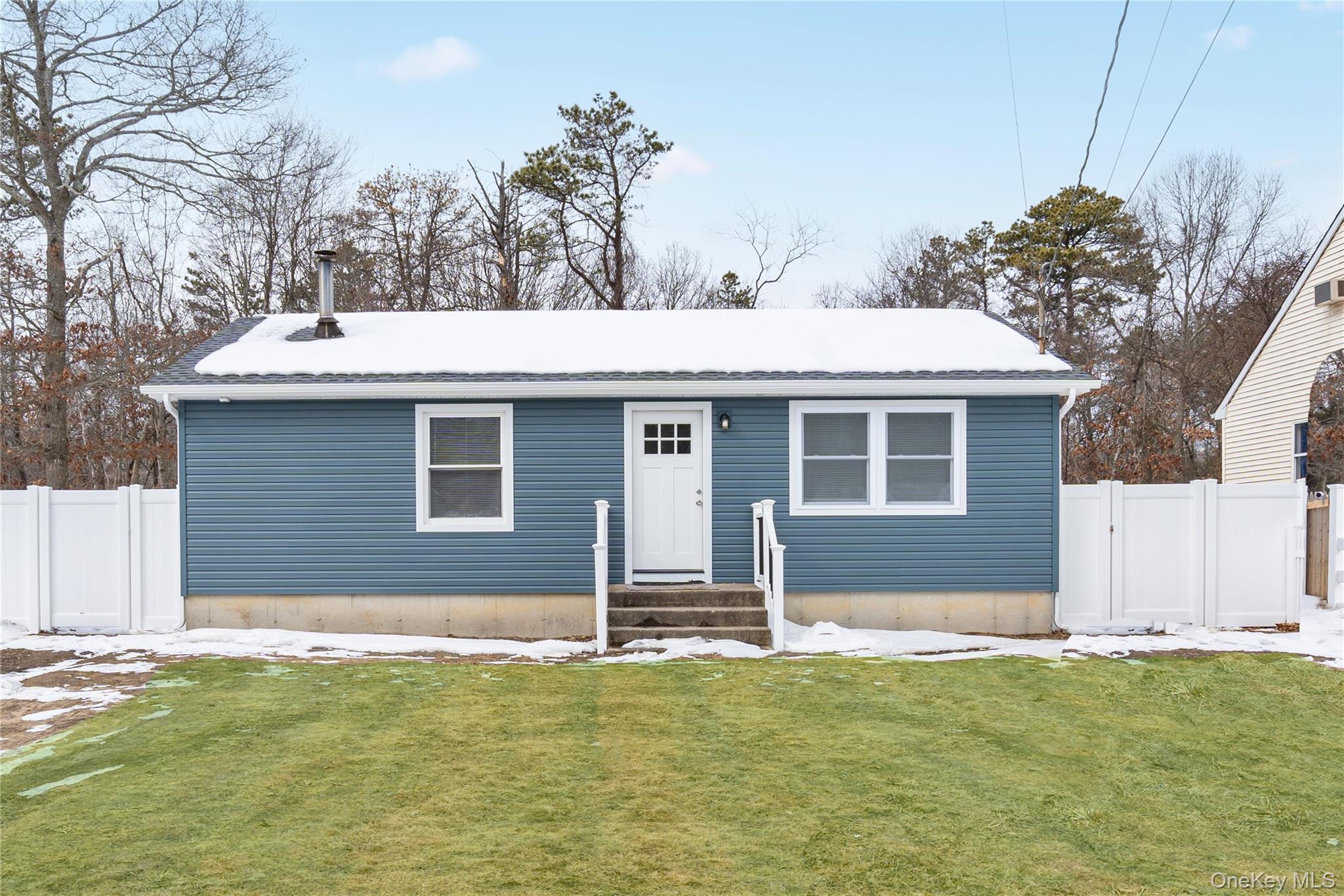 #1 photo, 16 Market Street, Mastic Beach , NY 11951