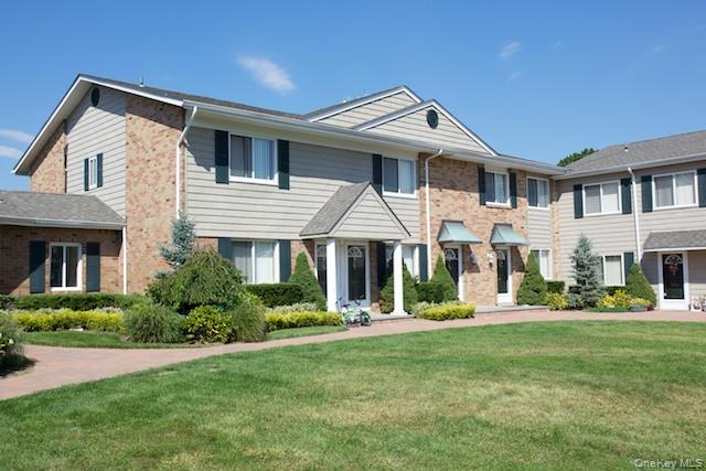 #1 photo, 89 Moonlight Walk, Holbrook , NY 11741