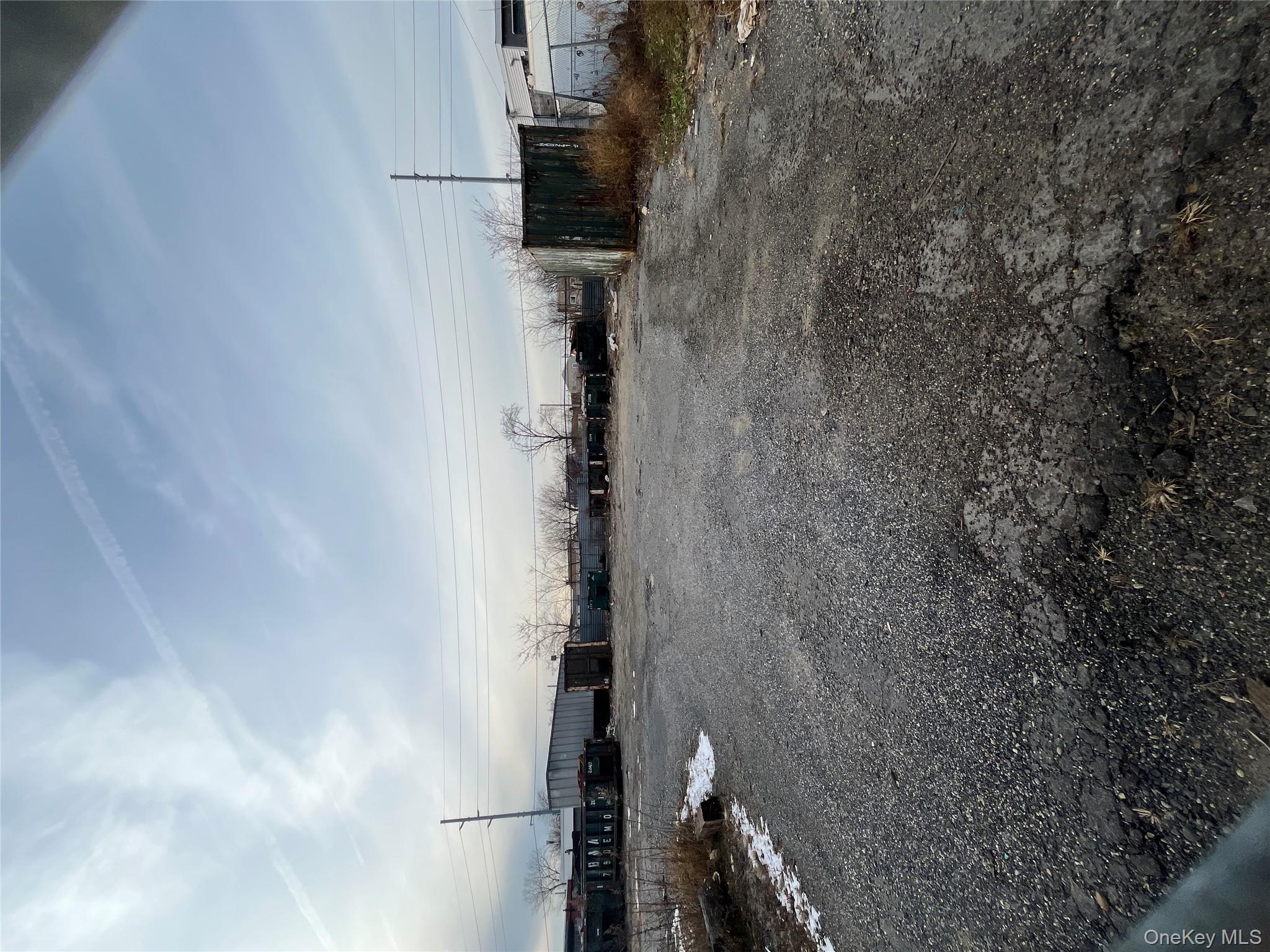 #1 photo, 4186-4200 Industrial Place, Island Park , NY 11558