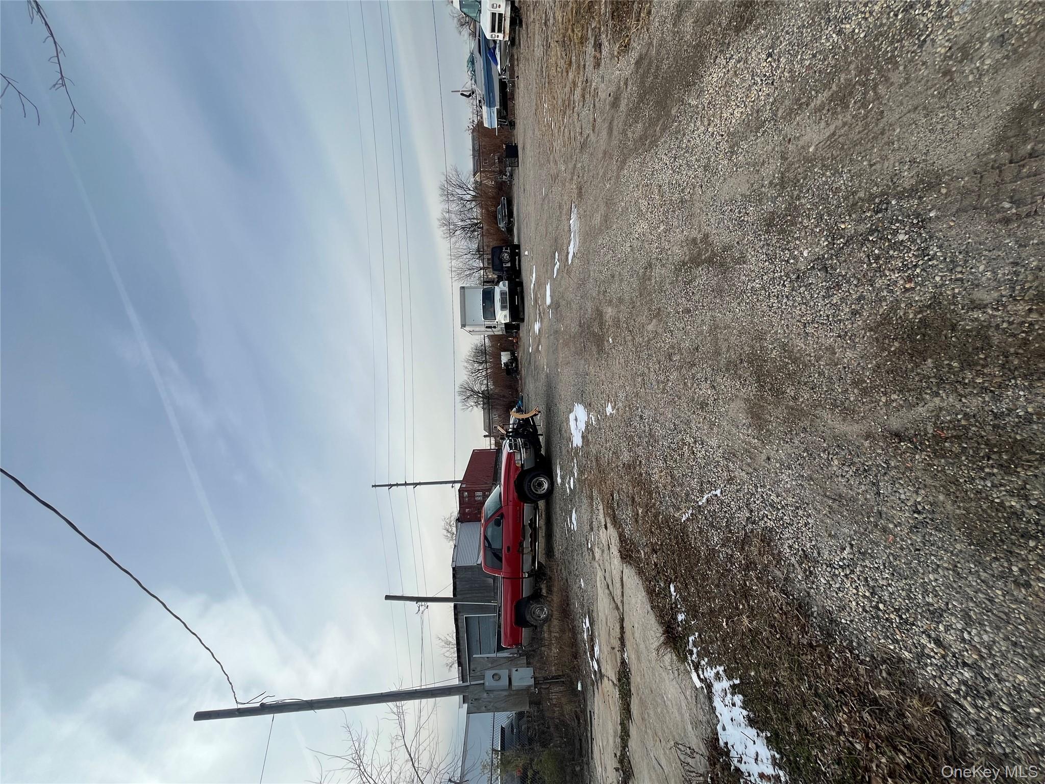 #5 photo, 4186-4200 Industrial Place, Island Park , NY 11558