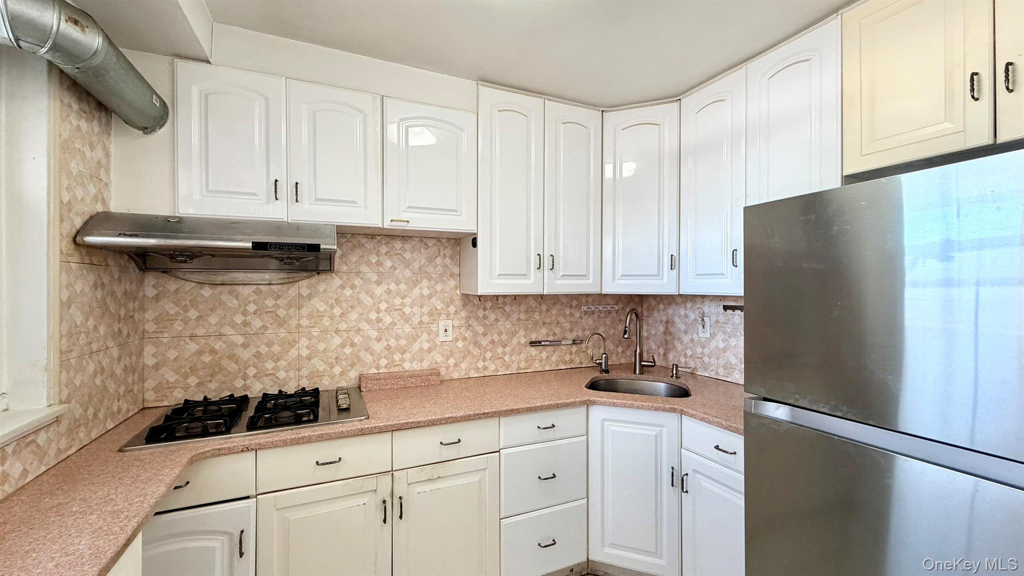 #4 photo, 9707 63rd Road, Куинс ‖ Rego Park , NY 11374