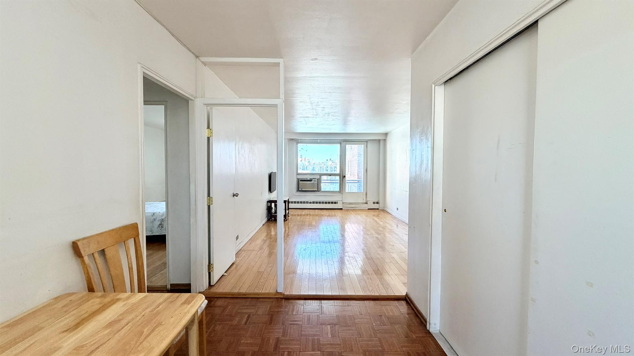 #8 photo, 9707 63rd Road, Куинс ‖ Rego Park , NY 11374