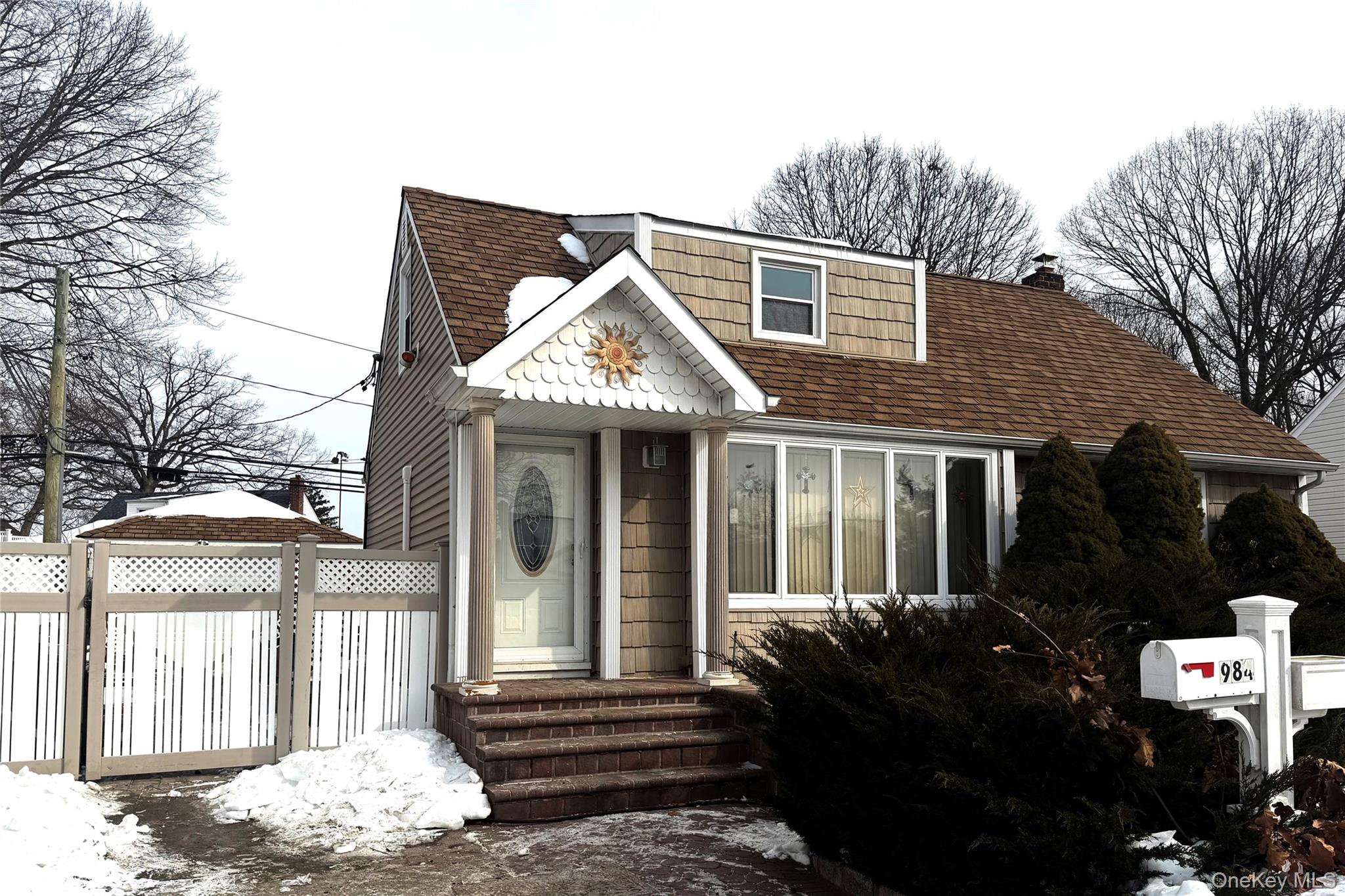 #1 photo, 984 Shelburne Drive, Franklin Square , NY 11010