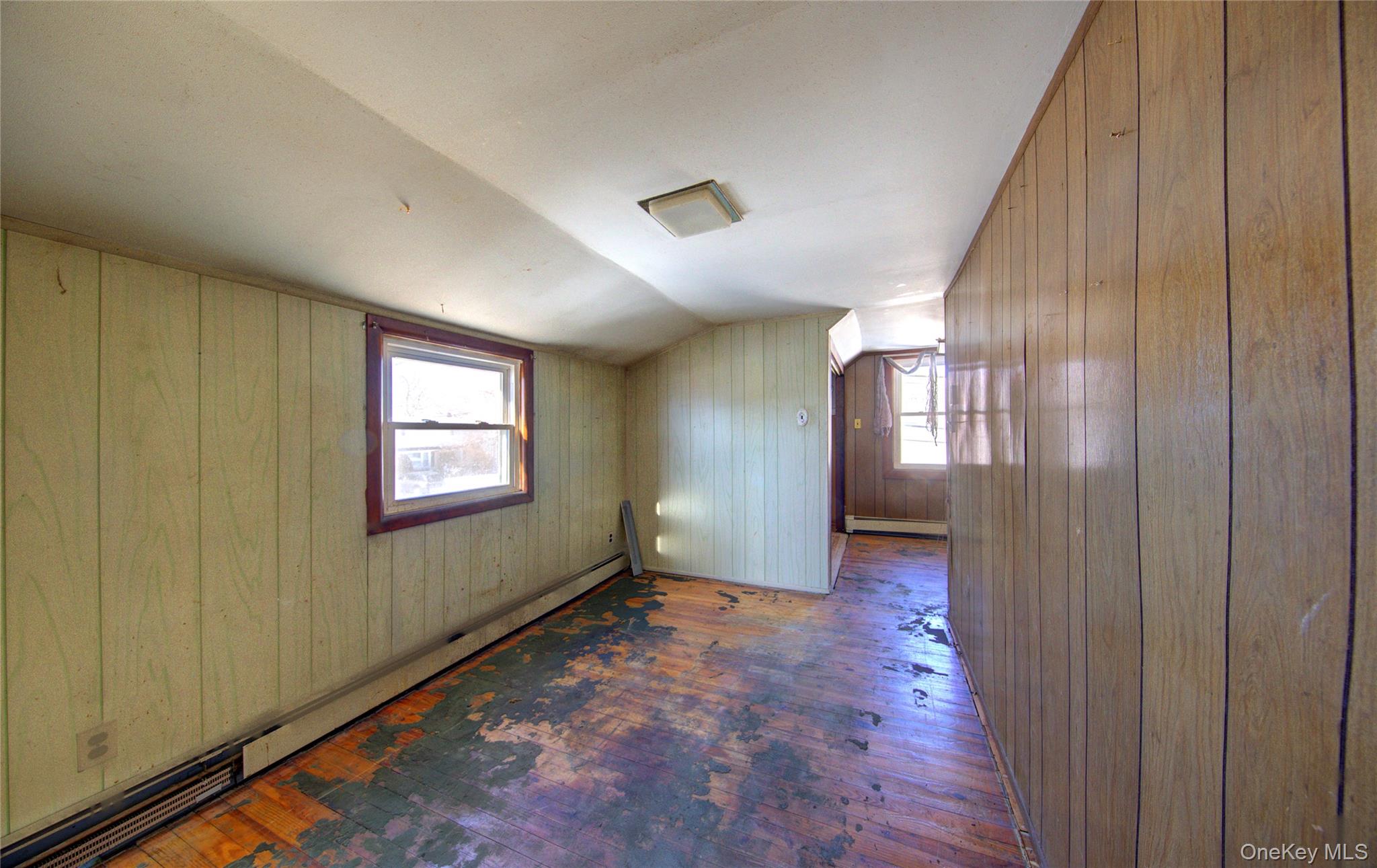 #17 photo, 984 Shelburne Drive, Franklin Square , NY 11010