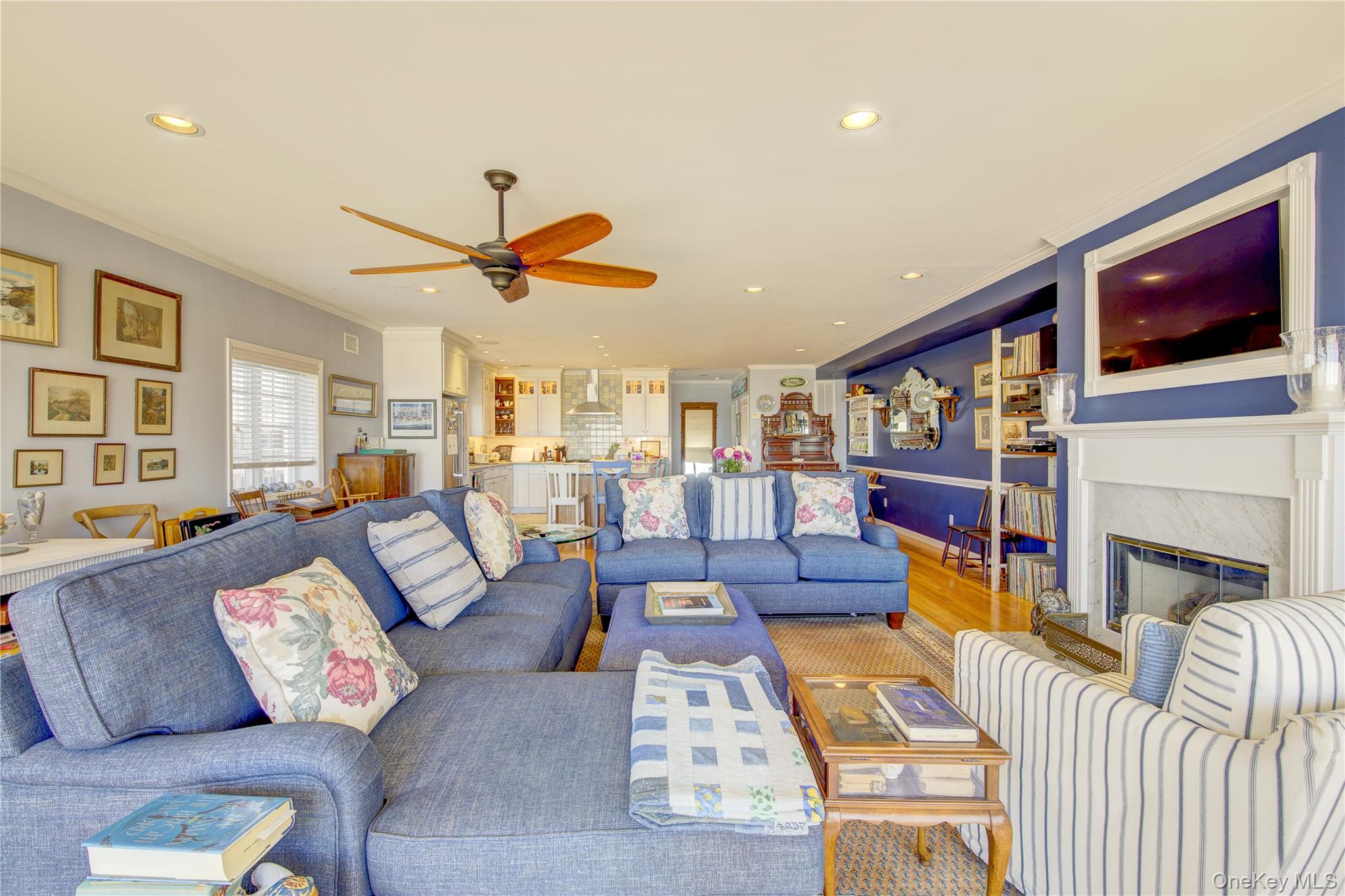 #18 photo, 1051 Oceanfront Street, Long Beach , NY 11561