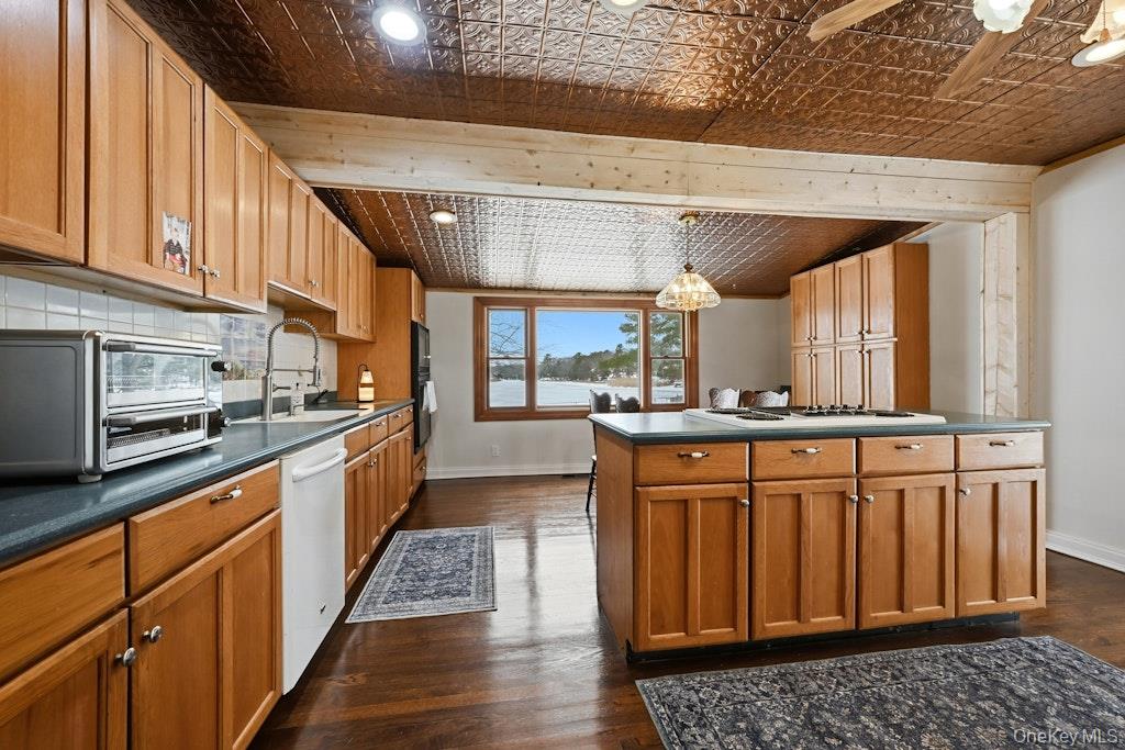 #11 photo, 63 Lakeside Trail, Ridge , NY 11961