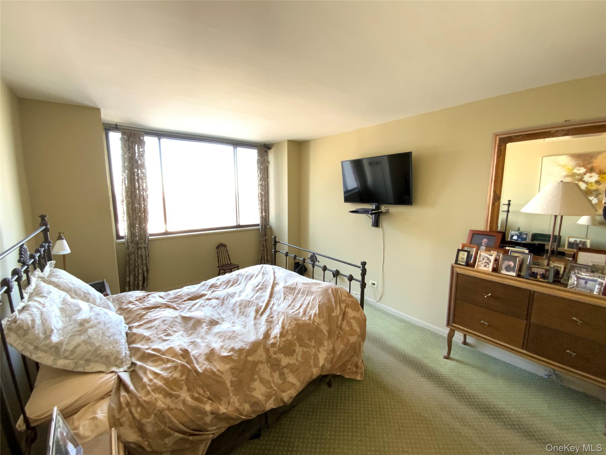 #11 photo, 27110 Grand Central Parkway, Floral Park , NY 11005